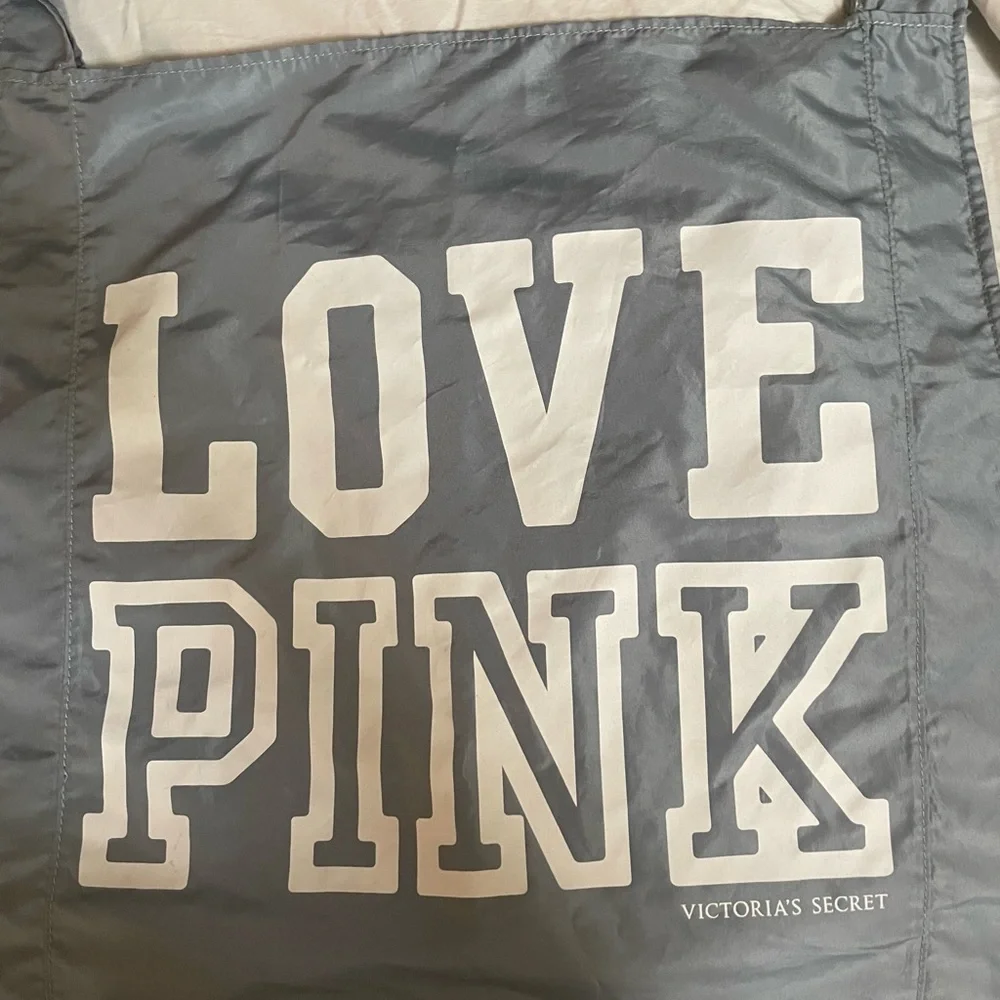 Love pink, Gray and white nylon bag     size 17 1/2” x 17” - Picture 2 of 7